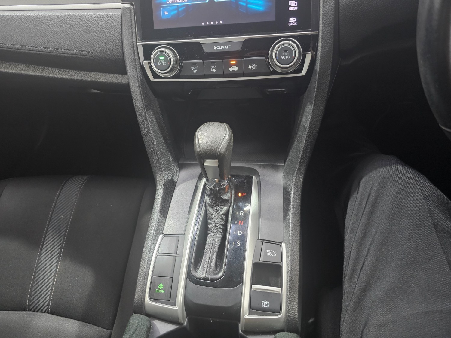 2016 Honda Civic 10TH GEN MY16 VTI-L Sedan Image 23