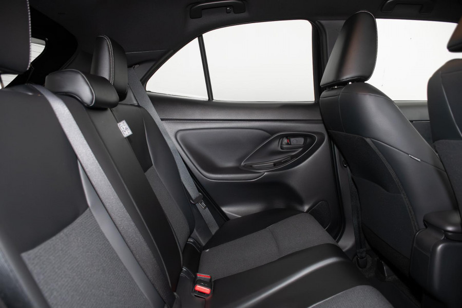 2024 Toyota Yaris Cross MXPJ15R Urban SUV