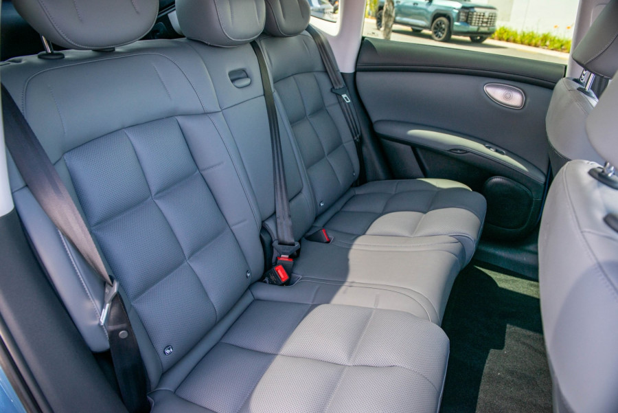 2026 MG IM6 PERFORMACE 100KWH SUV Image 13
