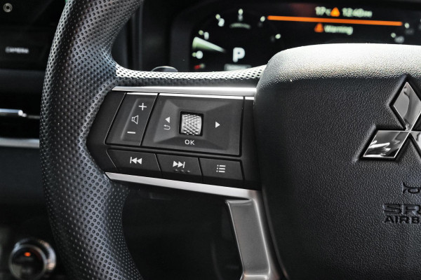 2025 Mitsubishi Outlander ZM ES SUV Image 11