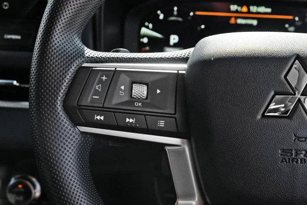 2025 Mitsubishi Outlander ZM ES SUV Image 11
