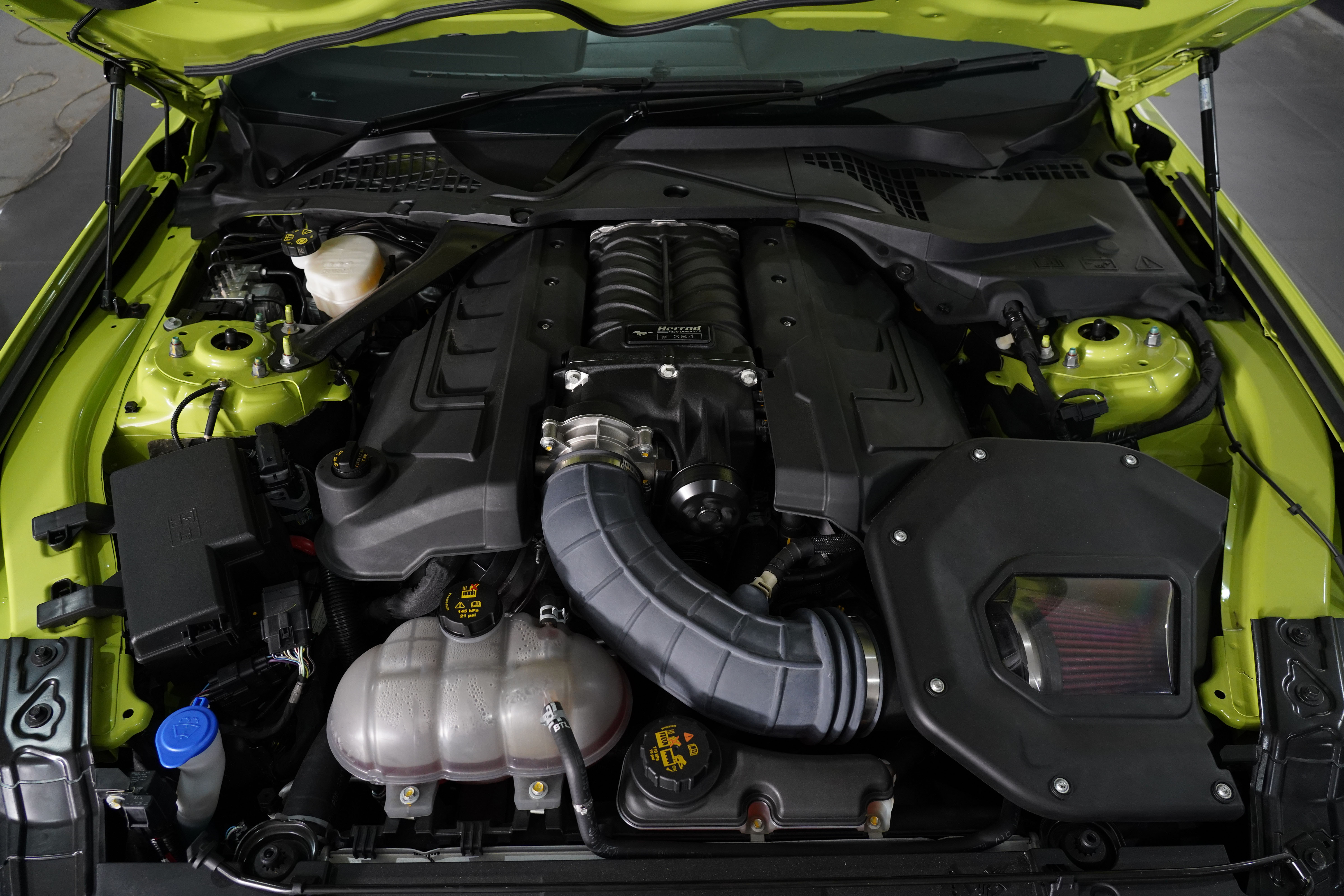 2020 Ford Mustang R-Spec Coupe Image 19