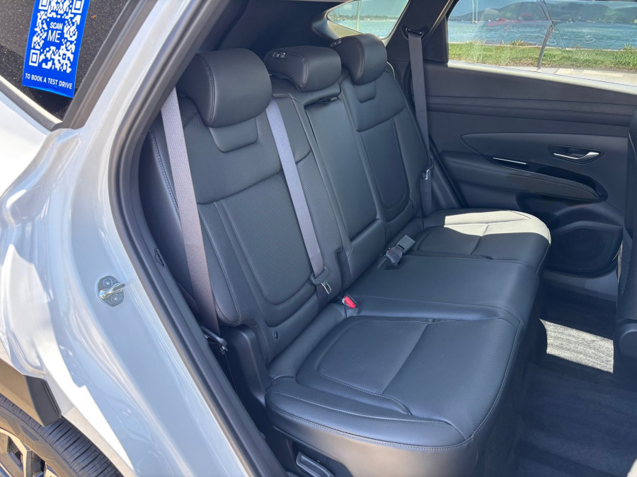 2026 Hyundai Tucson NX4.V4 Hybrid Premium SUV Image 8