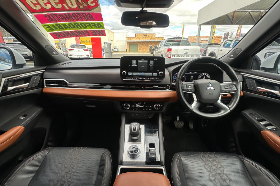 2022 MY22.5 Mitsubishi Outlander ZM Exceed Tourer SUV Image 15