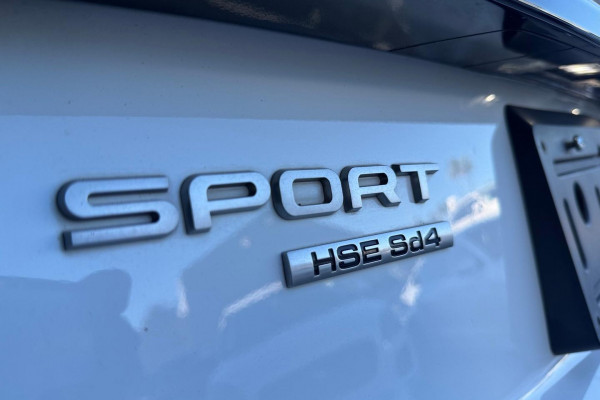 2018 MY19 Land Rover Discovery Sport L550 SD4 HSE SUV Image 21