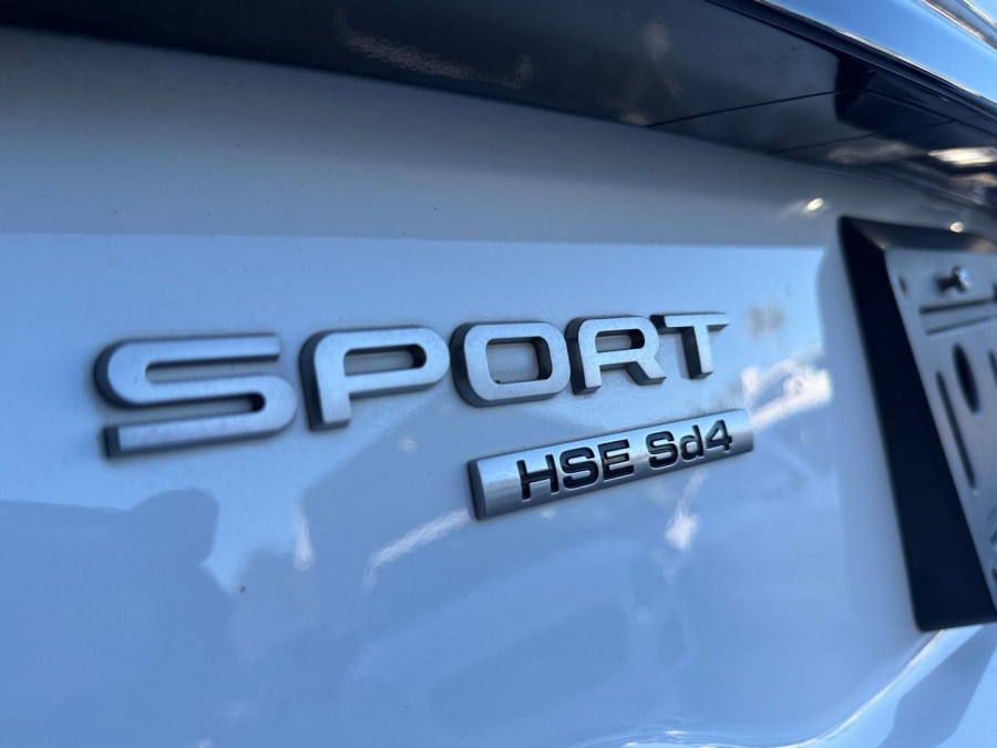 2018 MY19 Land Rover Discovery Sport L550 SD4 HSE SUV Image 21