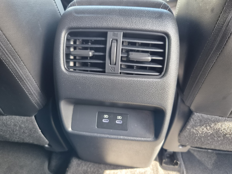 2024 MY25 Nissan QASHQAI J12 Ti-L SUV Image 16