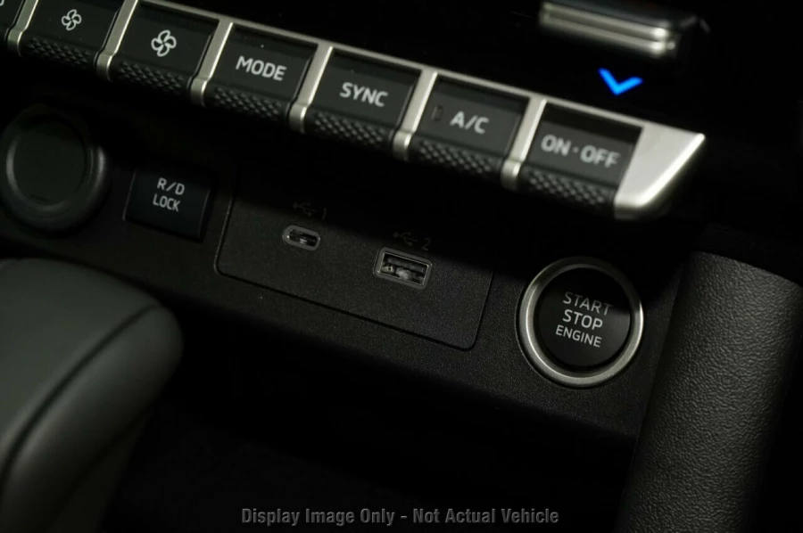 2026 Mitsubishi Triton MV Raider Ute Image 16
