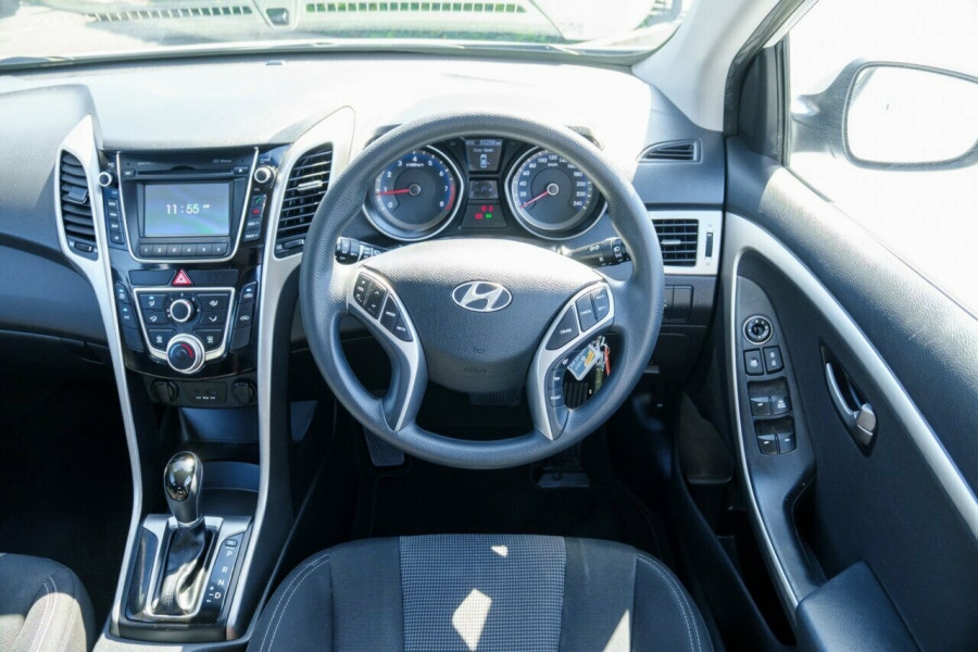 2014 Hyundai i30 GD2 Active Hatch Image 10
