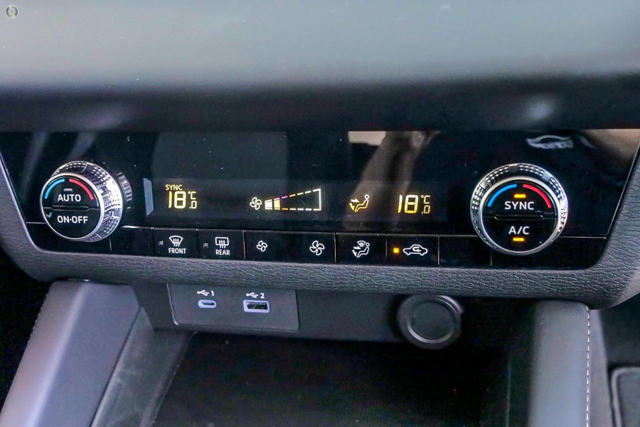 2024 Mitsubishi Outlander ZM ES SUV Image 12