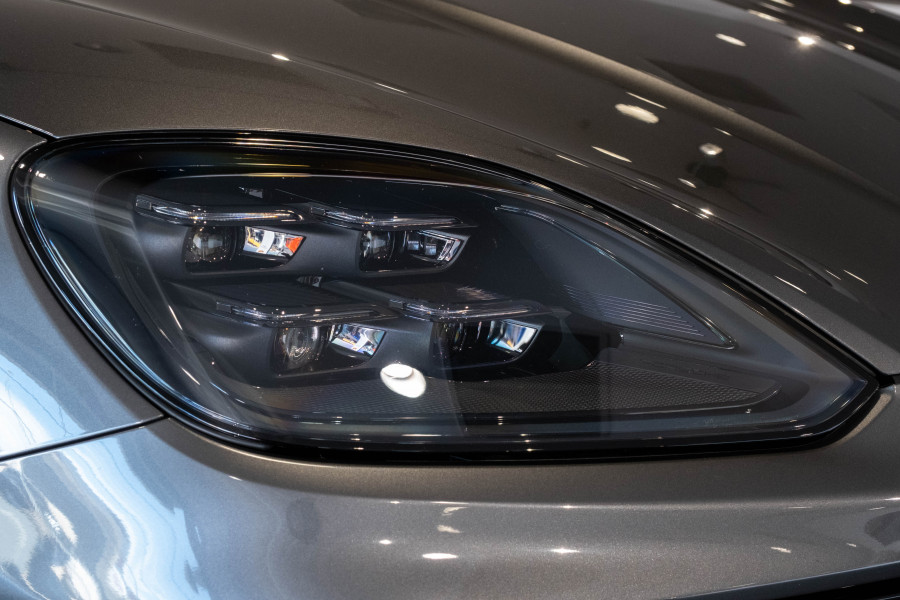 2024 MY25 Porsche Cayenne Turbo E-Hybrid SUV
