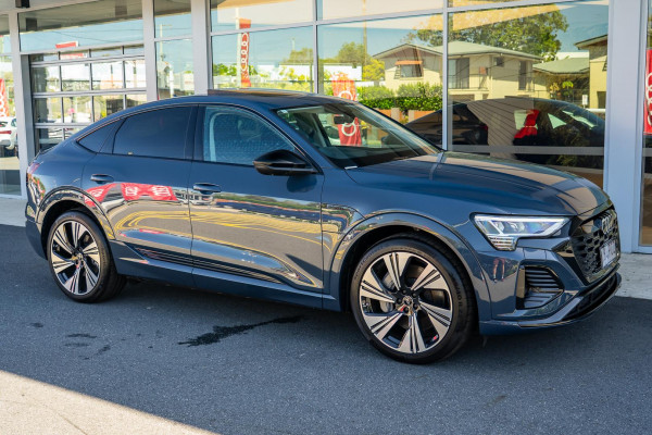 2023 Audi Q8 e-tron GE 55 SUV image 3