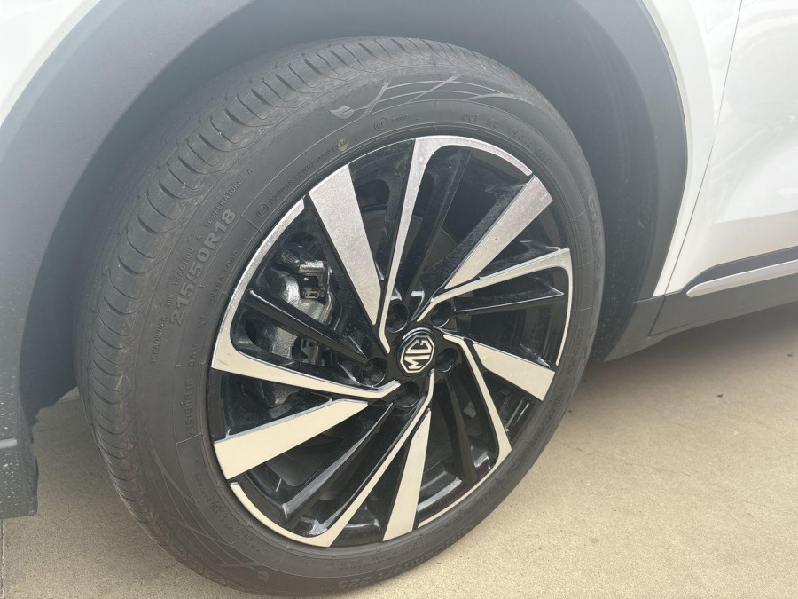 2025 MG ZS ZS32 Essence Hybrid+ SUV Image 10