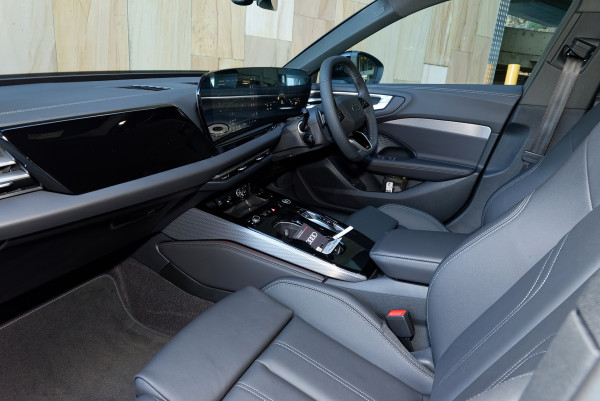 2025 Audi A5 B10 e-hybrid S-Line Wagon image 8