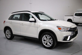 2019 [THIS VEHICLE IS SOLD] image 16
