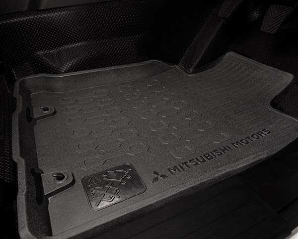 Rubber Mats with Low Edge - Single Cab