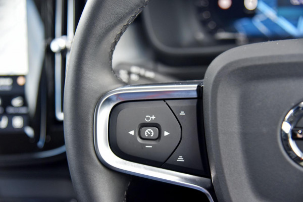 2024 MY25 Volvo XC40 XZ Plus B4 SUV Image 6