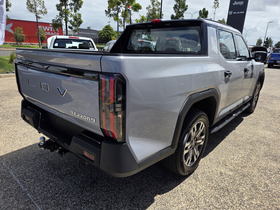 2025 LDV Terron 9 EKK1C Evolve Ute Image 3