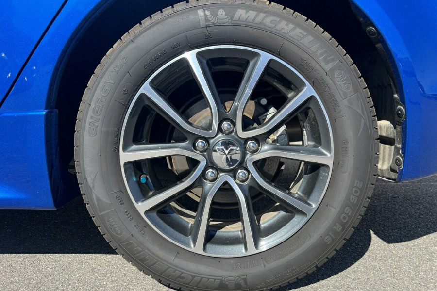 2015 Mitsubishi Lancer CJ ES Sport Sedan Image 11