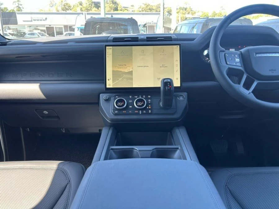 2026 Land Rover Defender L663 130 D350 X-Dynamic SE SUV Image 19