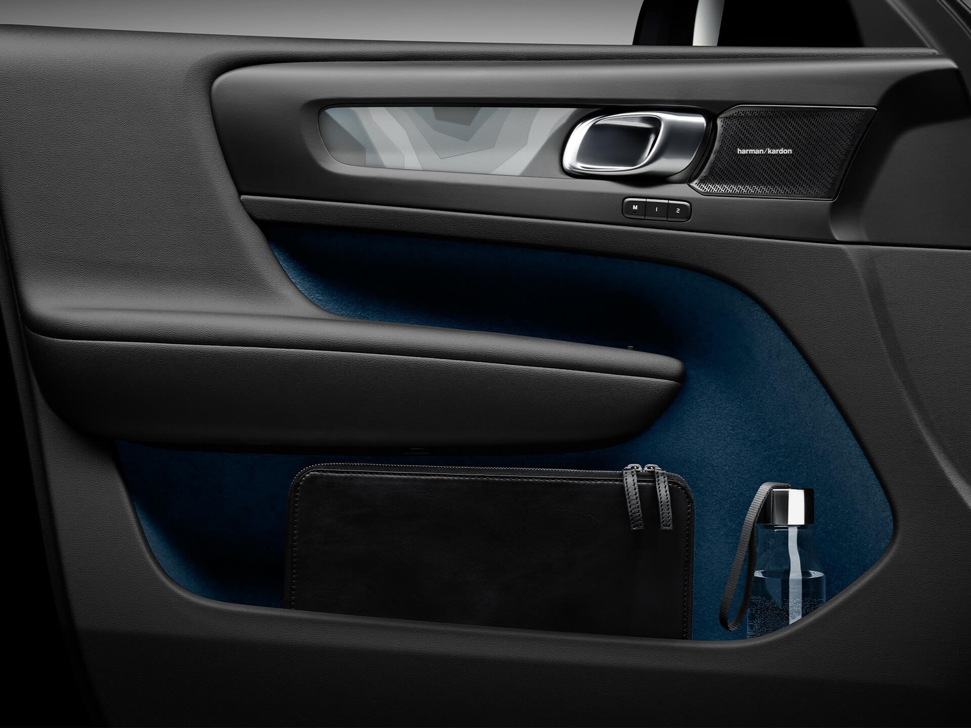 Cabin smart storage Image