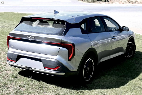 2026 Kia K4 CL4m Sport+ Hatch Image 3