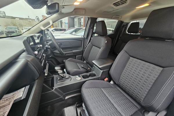 2025 Mitsubishi Triton MV  GLX Cab Chassis Image 26