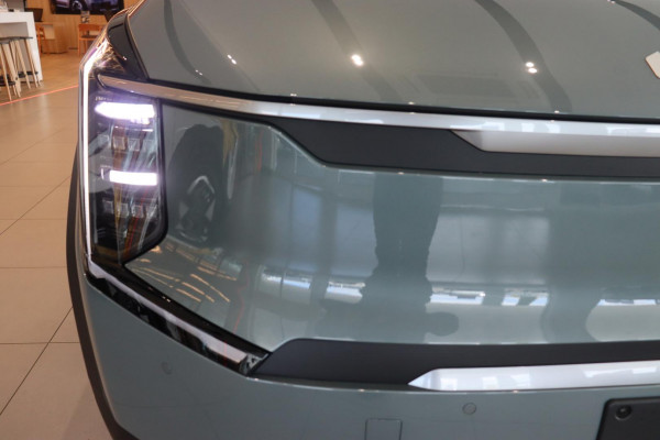 2026 Kia EV9 MV Air SUV Image 6