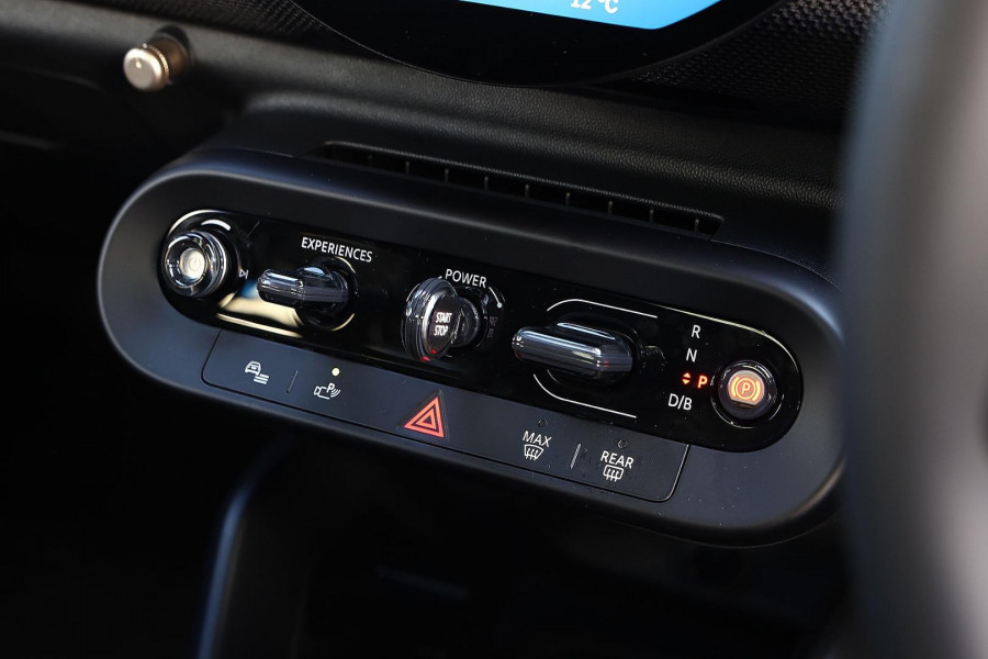 2026 MINI Aceman J05 SE Favoured Hatch