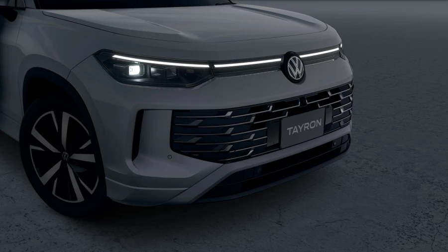 2026 Volkswagen Tayron R4 150TSI eHybrid Elegance SUV Image 4
