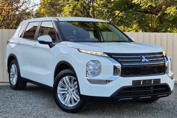 2022 Mitsubishi Outlander ZM ES SUV