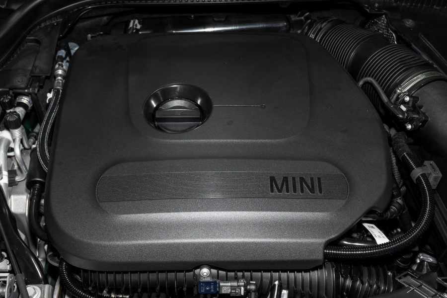 2025 MINI Cooper F65 S Favoured Hatch