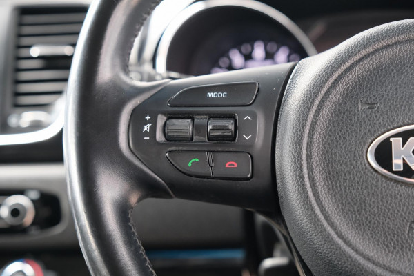 2017 MY18 Kia Carnival YP SLi Van Image 15