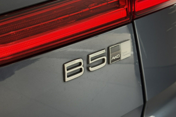 2022 Volvo XC60 UZ B5 Inscription SUV Image 7