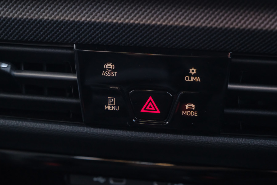 2025 Volkswagen Golf 8.5 110TSI R-Line Hatch