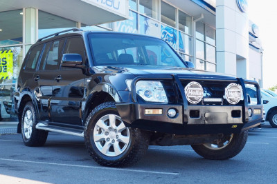 Mitsubishi Pajero GLX-R NW