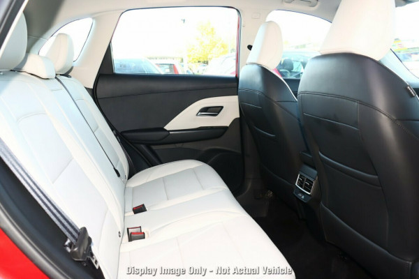 2025 MG ZS ZS32 Essence Turbo SUV Image 5