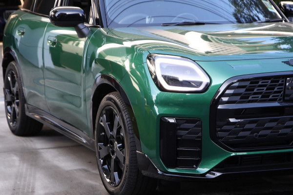 2026 MINI Countryman U25 S Favoured SUV image 17