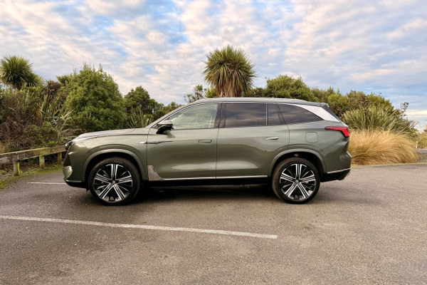 2026 MG QS Essence SUV Image 6