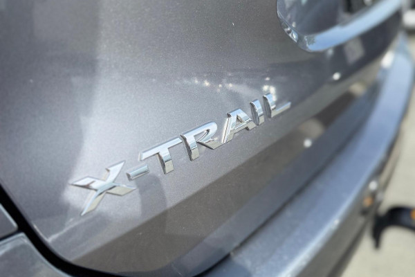 2016 Nissan X-Trail T32 ST-L SUV Image 13