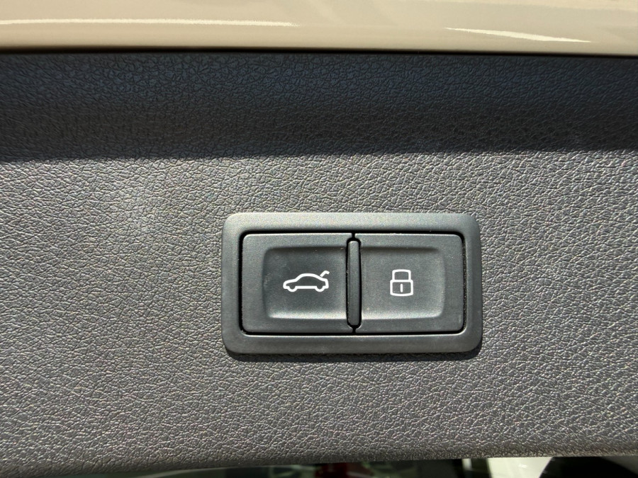2016 MY17 Audi Q3 8U TDI SUV Image 19