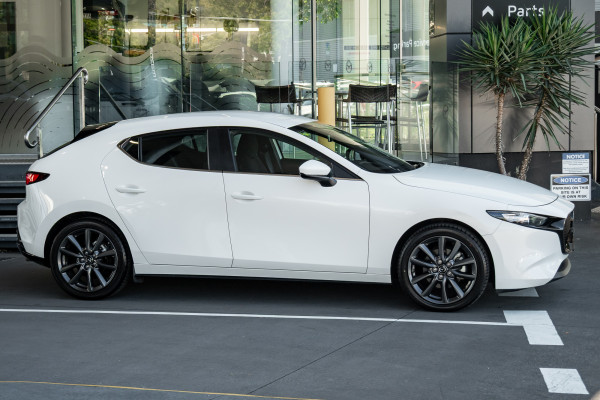 2024 Mazda 3 BP Series G20 Evolve Hatch Image 3
