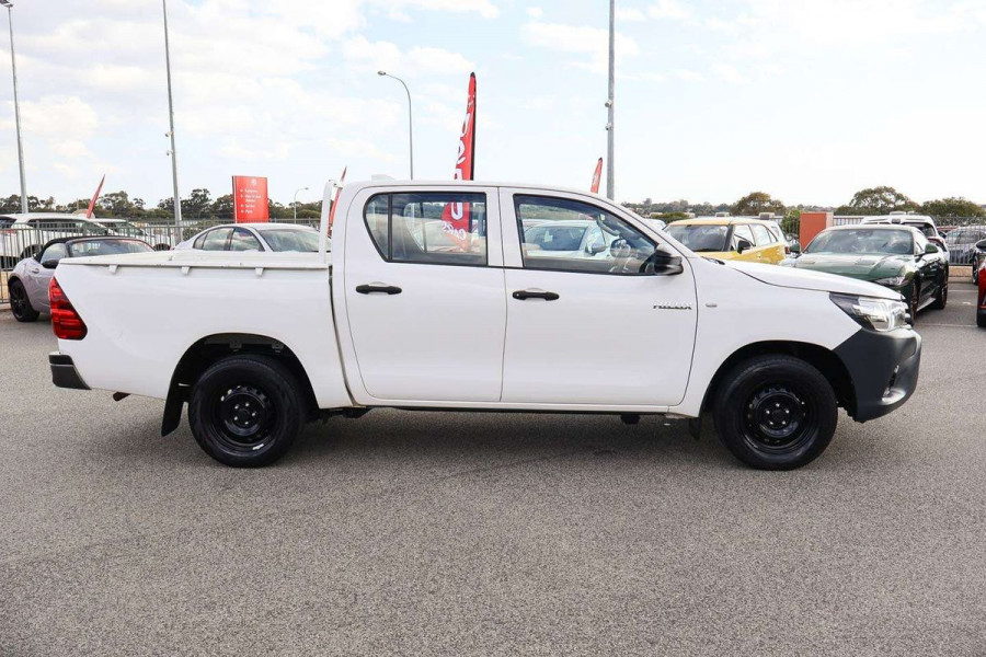 2021 Toyota HiLux TGN121R WorkMate Double Cab Pick Up Image 3