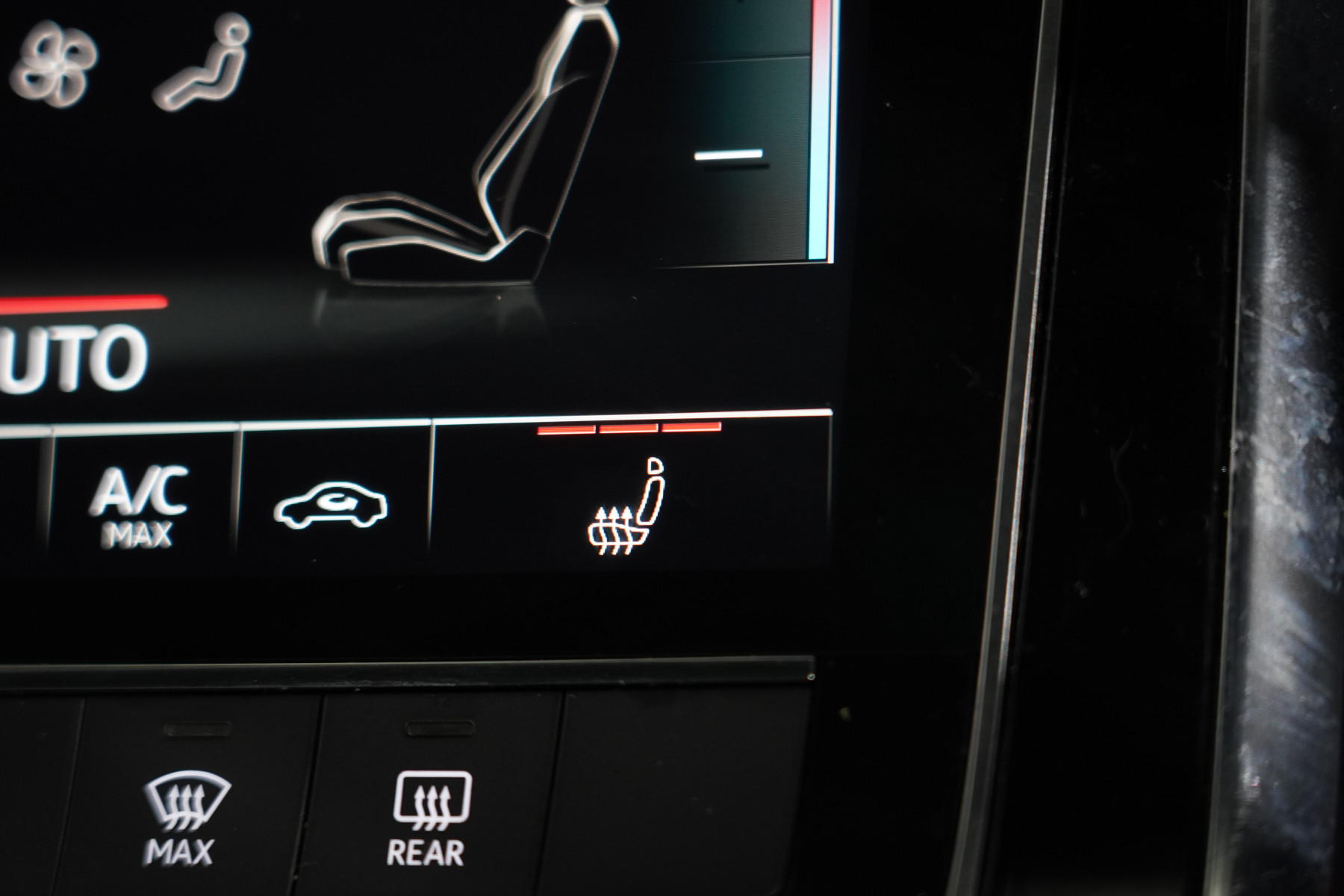 2023 Audi Q7 55 Tfsi S Line Quattro Mhev SUV Image 22