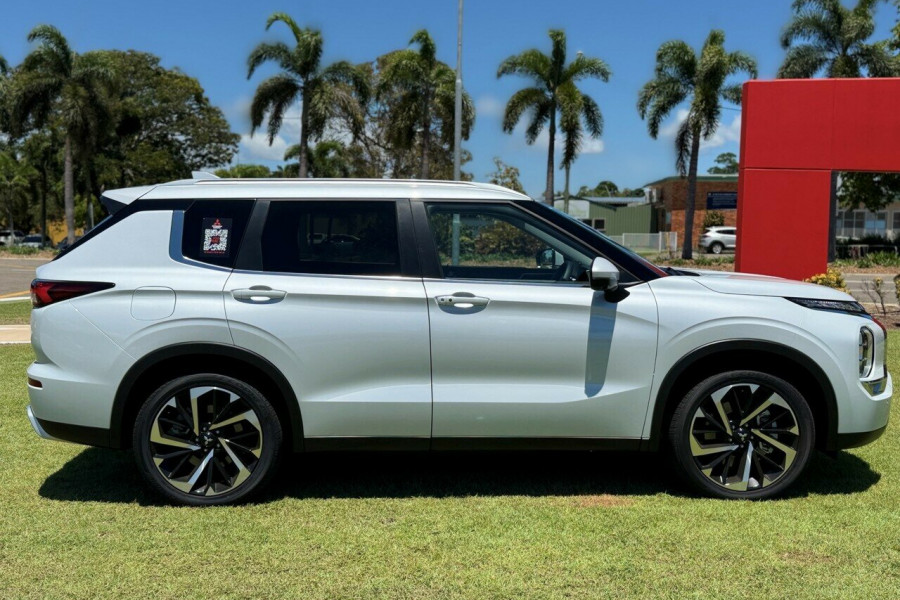 2024 Mitsubishi Outlander ZM Aspire SUV Image 9