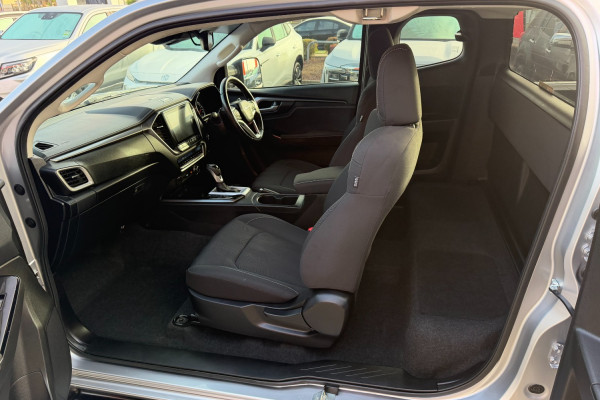 2021 MY22 Isuzu D-MAX RG LS-U Ute Image 12