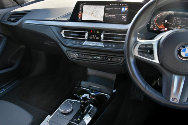 2023 BMW 1 Series F40 118i M Sport Hatch image 7