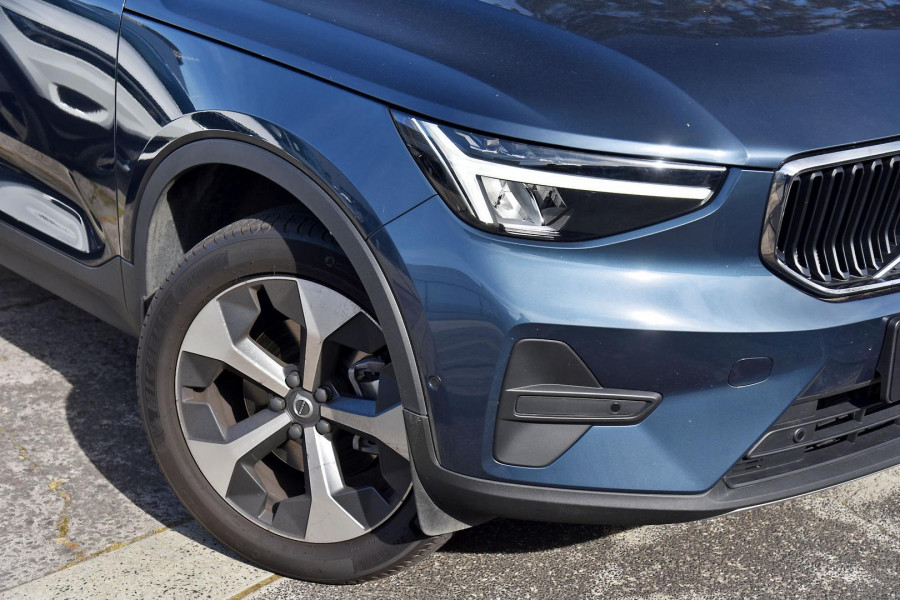 2025 MY26 Volvo XC40 XZ Plus B4 SUV Image 19