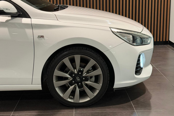 2017 MY18 Hyundai i30 PD SR Hatch Image 6