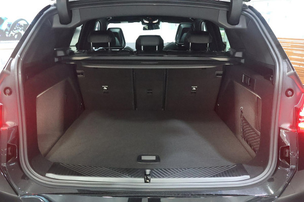 2025 BMW X3 G45 40d xDrive SUV image 6